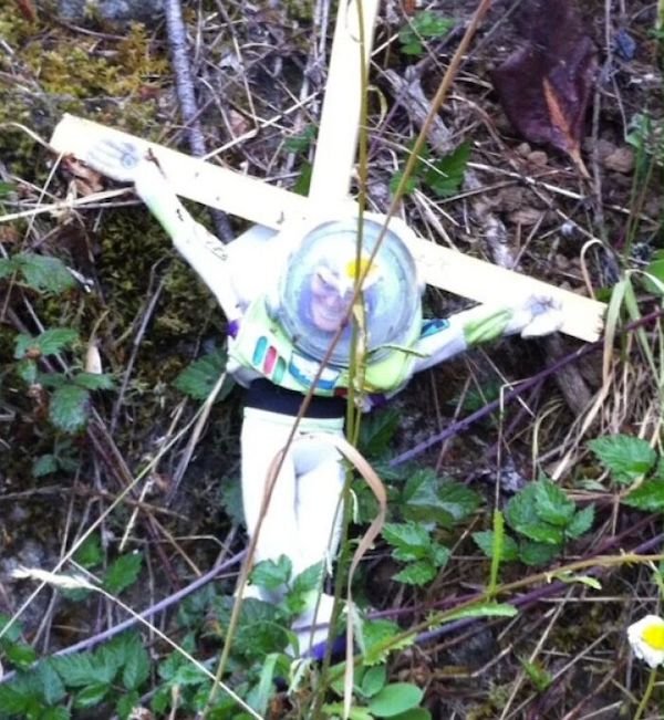 Creepy Finds (44 pics)