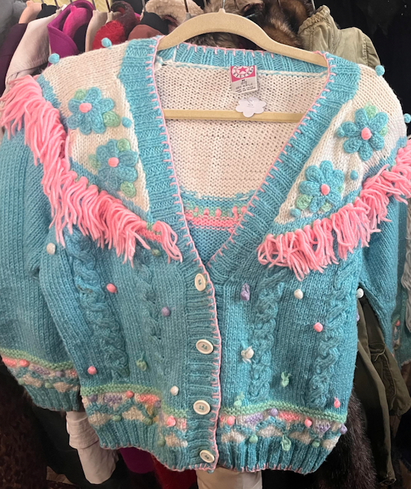 Ugly Sweaters (34 pics)