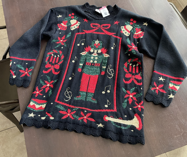 Ugly Sweaters (34 pics)