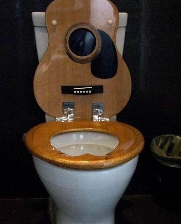 What Is Going On Here? (41 pics)