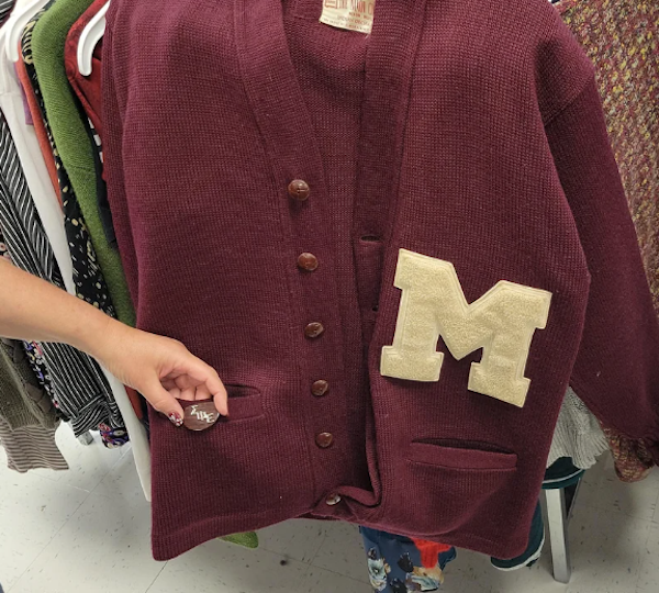 Ugly Sweaters (34 pics)