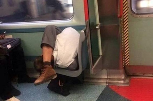 What Is Going On Here? (41 pics)