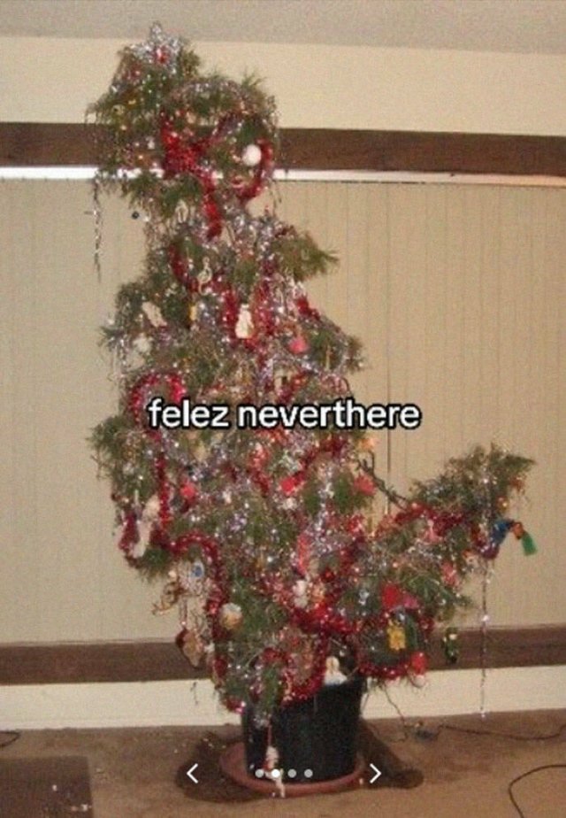 Failed Christmas Decorations (27 pics)