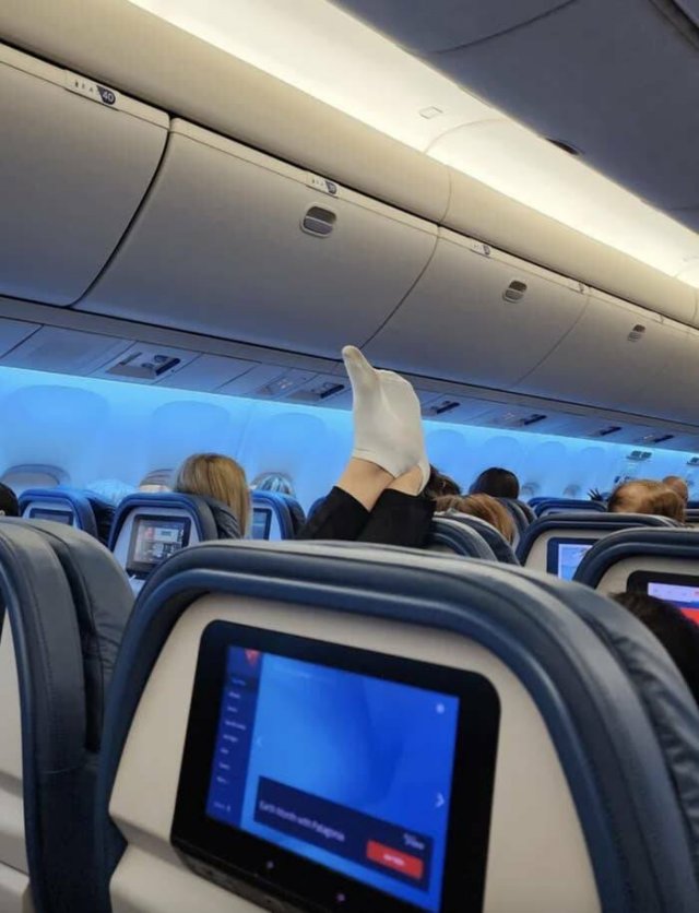 The Bad Side Of Traveling (21 pics)