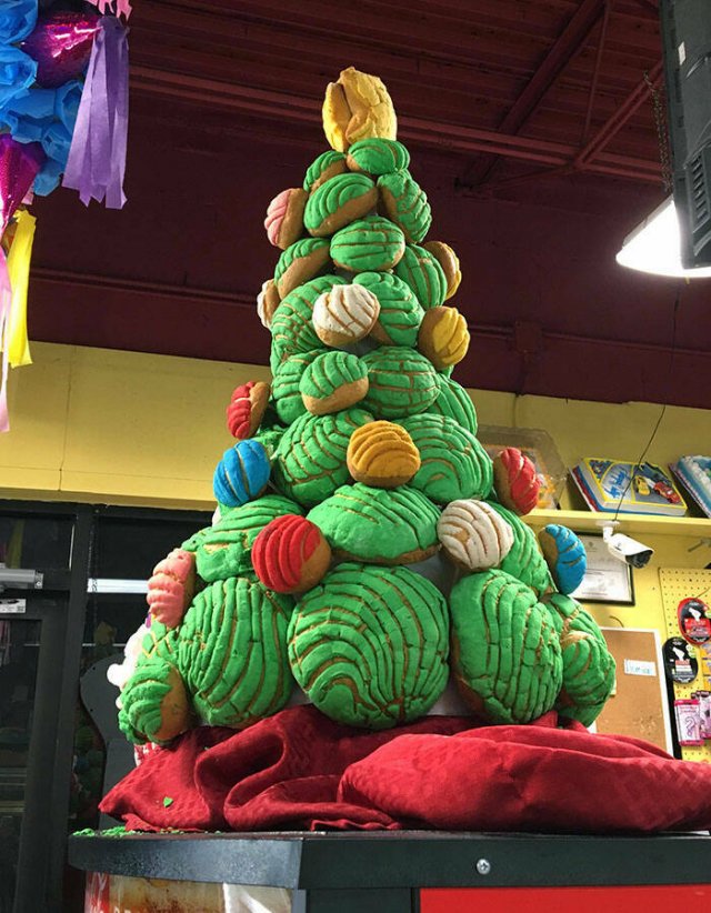 Creative Christmas Trees (22 pics)