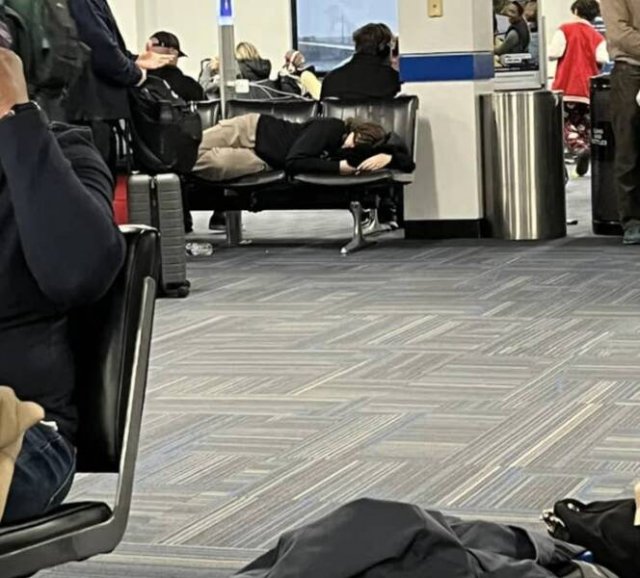 The Bad Side Of Traveling (21 pics)