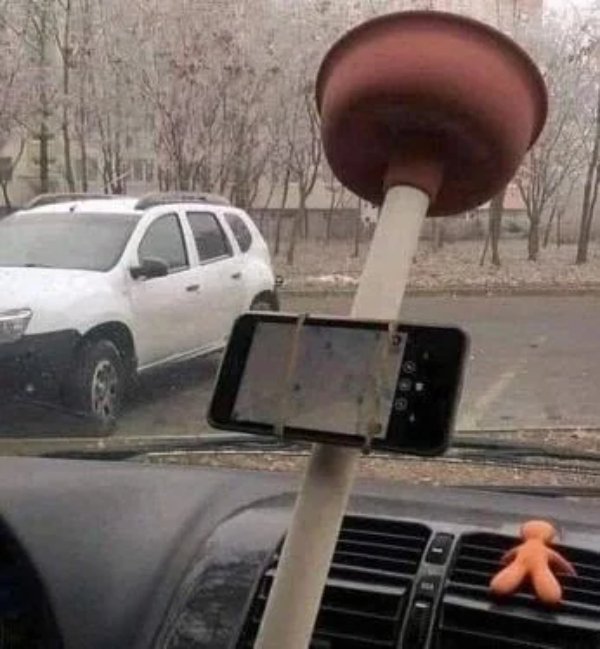 What Is Going On Here? (29 pics)