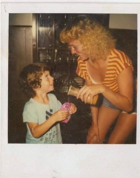 People Share Their Cool Retro Photos (25 pics) People Share Their Cool Retro Photos (25 pics)