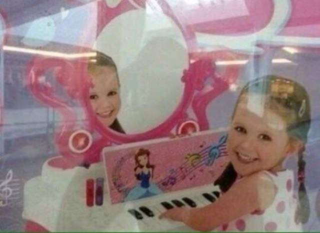 Creepy Toys (23 pics)