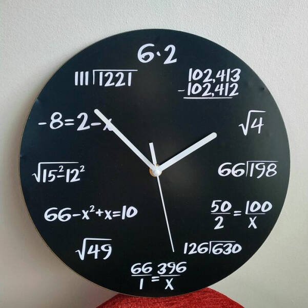Strange Holiday Surprises (23 pics)