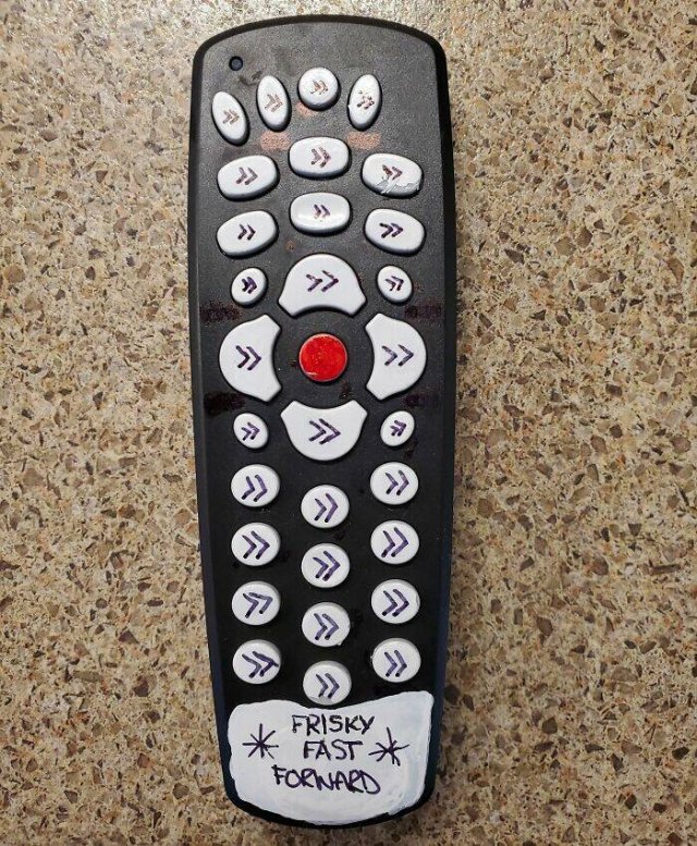 Strange Holiday Surprises (23 pics)