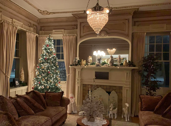 Beautiful And Unusual Vintage Houses (23 pics)