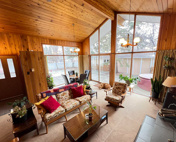 Beautiful And Unusual Vintage Houses (23 pics)