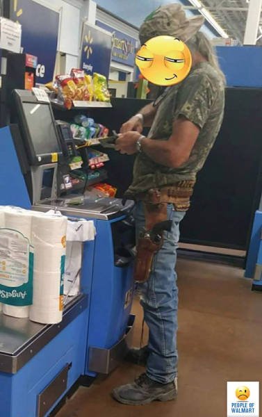 Odd People In Stores (41 pics)