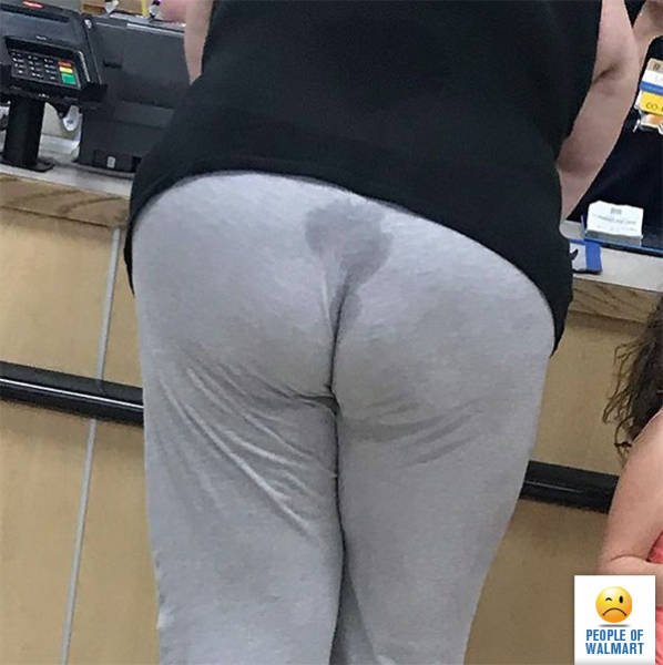 Odd People In Stores (41 pics)