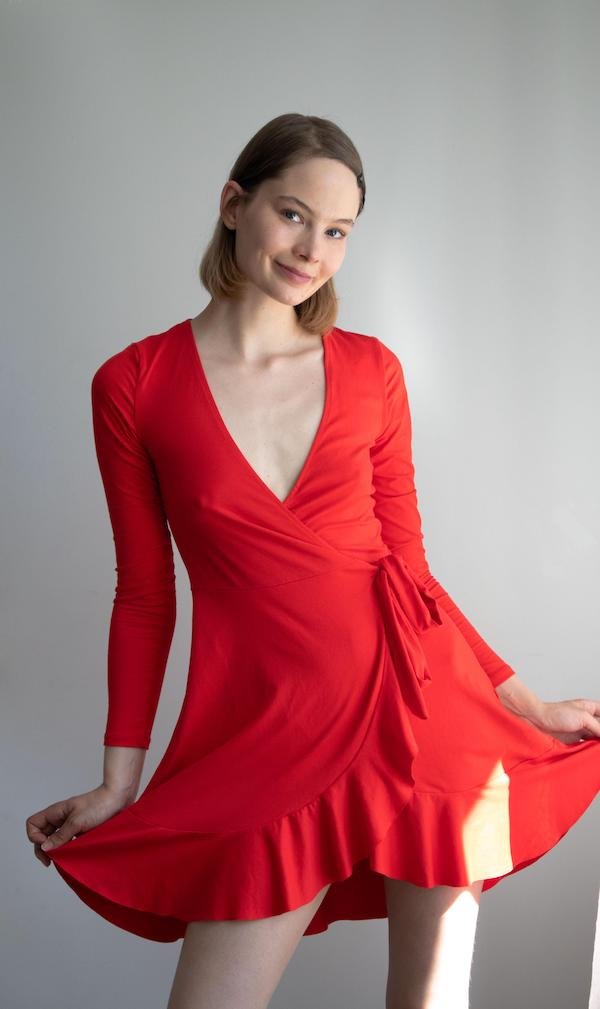 Girls In Sundress (37 pics)