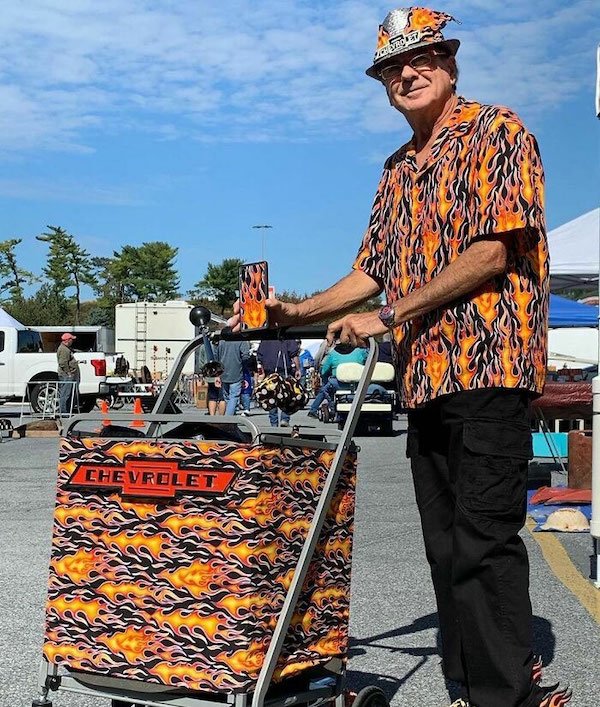 What Happens At Car Shows? (35 pics)