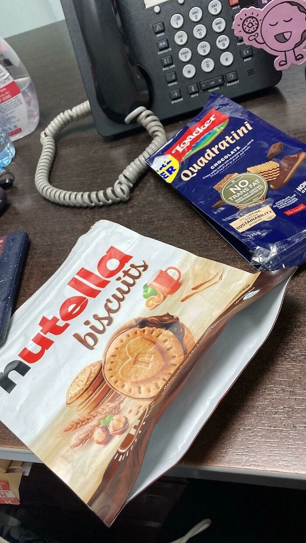 Annoying Coworkers (25 pics)