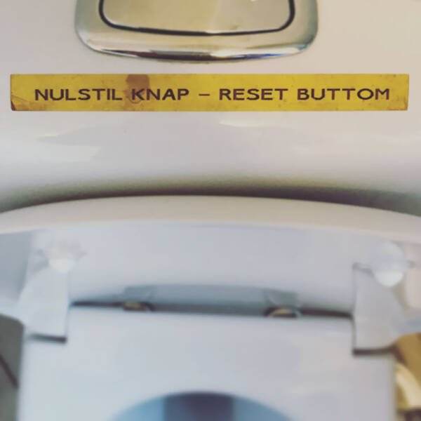 Failed Translation (14 pics)