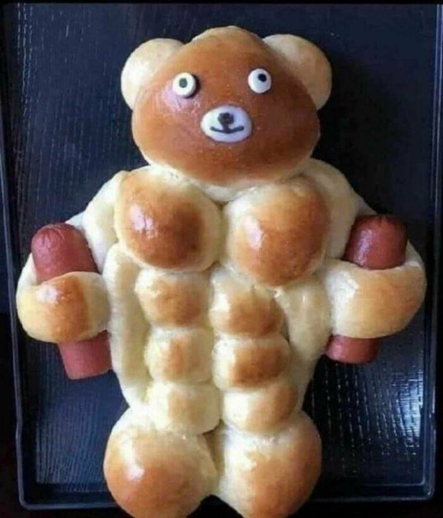 What Is Going On Here? (21 pics)