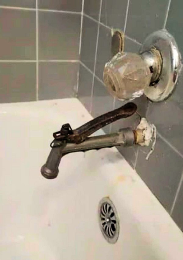 Weird DIY Crafts (23 pics)