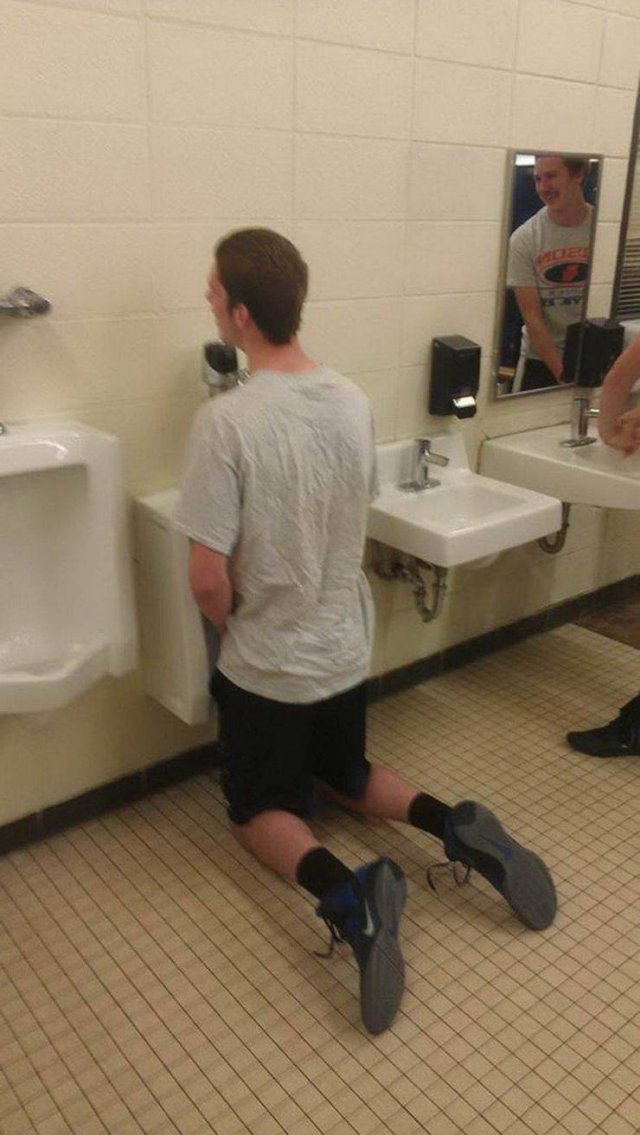 Strange Situations (51 pics)