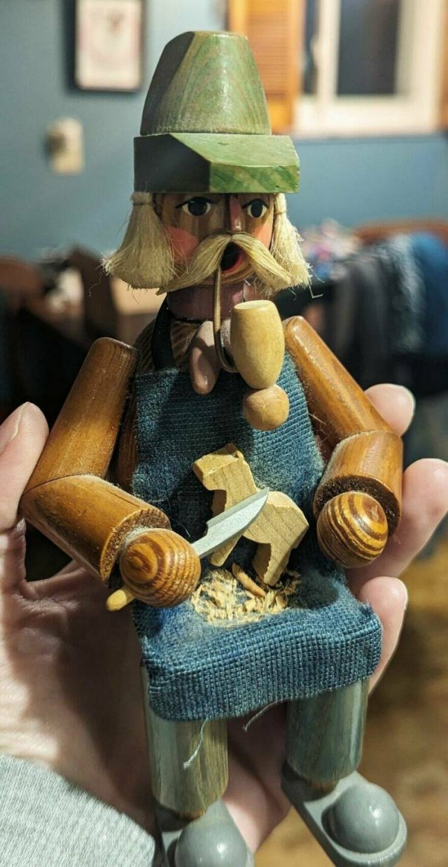 Cool Finds In Thrift Stores (28 pics)