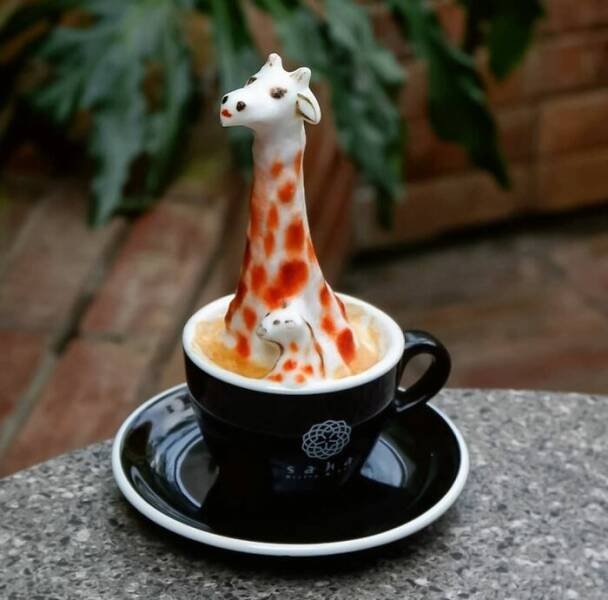 Cool 3D Coffee Creations (22 pics)