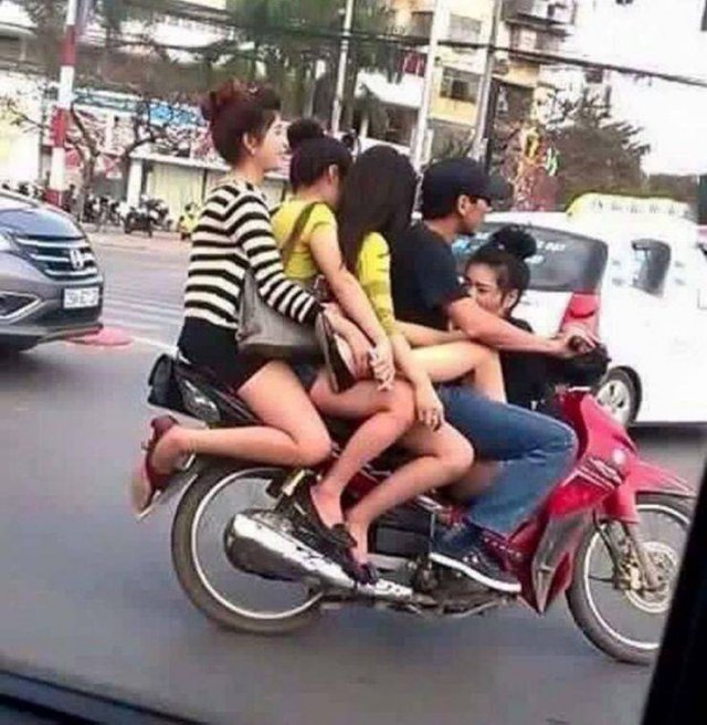 What Is Going On Here? (51 pics)