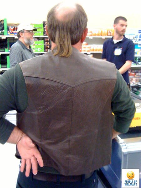 Strange People In Shops (56 pics)