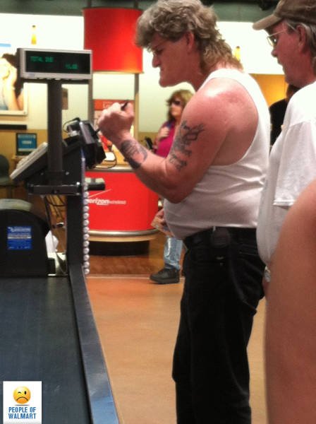 Strange People In Shops (56 pics)