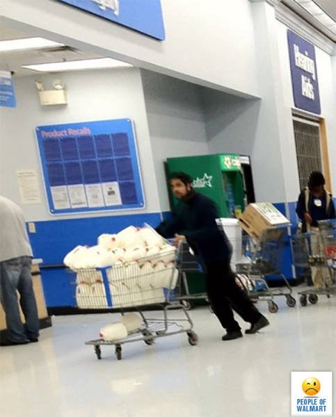 Strange People In Shops (56 pics)