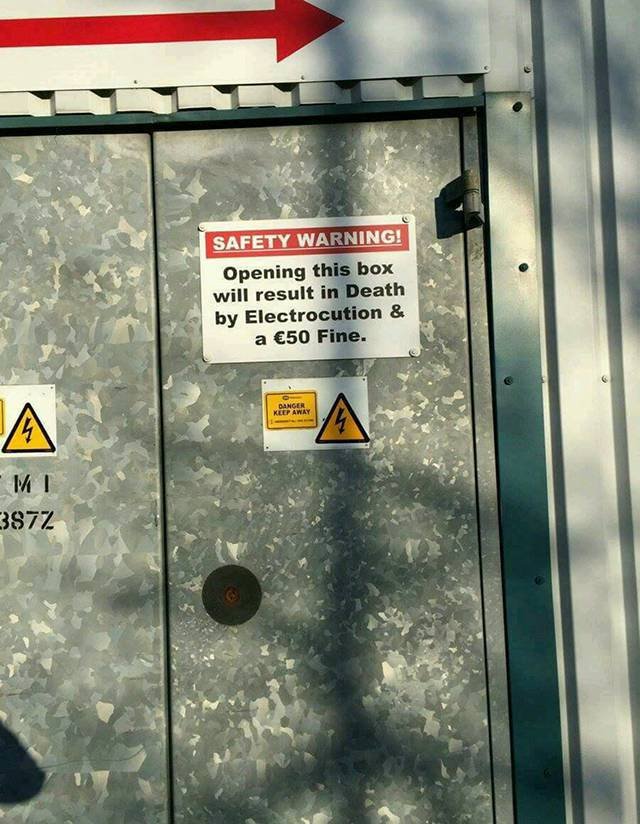 What Is Going On Here? (44 pics)