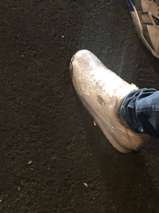 What Is Going On Here? (44 pics)