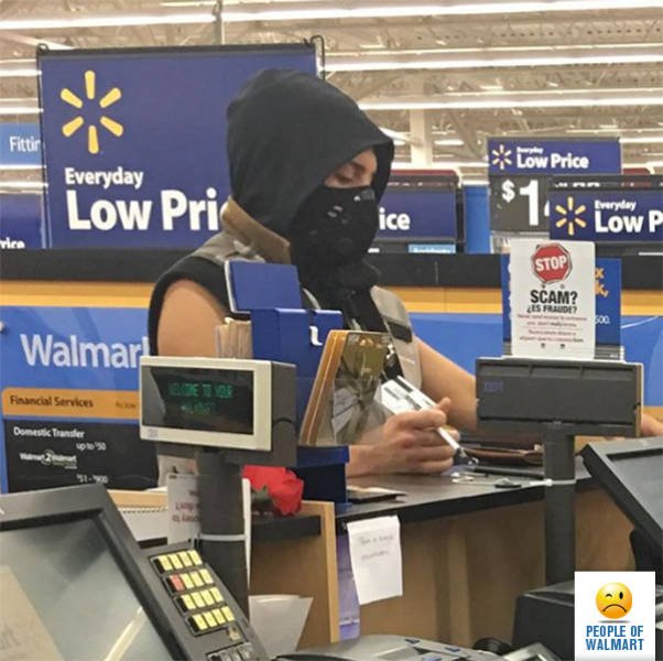 Strange People In Shops (56 pics)