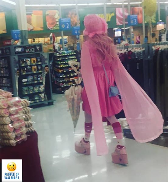 Strange People In Shops (56 pics)