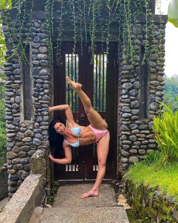 Flexible Girls (31 pics)