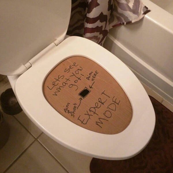 What Is Going On Here? (22 pics)