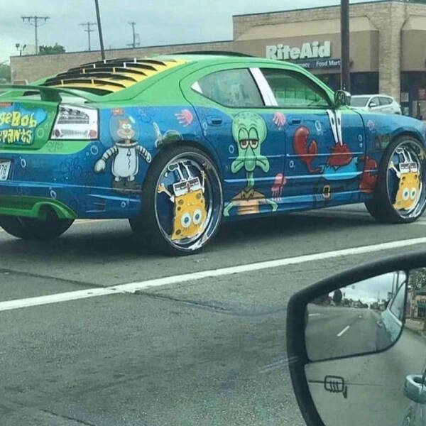 What Is Going On Here? (22 pics)