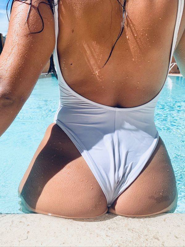 Wet Girls (43 pics)