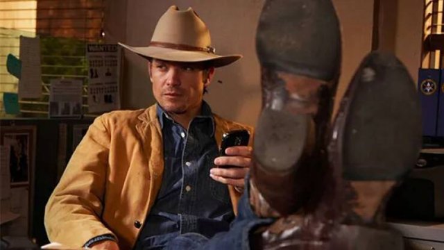 TV Series Worthy Of An Emmy Award (20 pics)