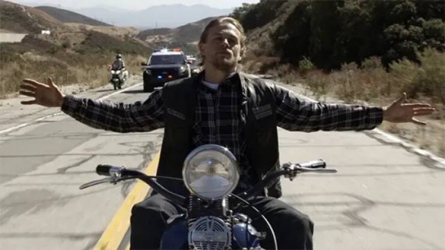 TV Series Worthy Of An Emmy Award (20 pics)