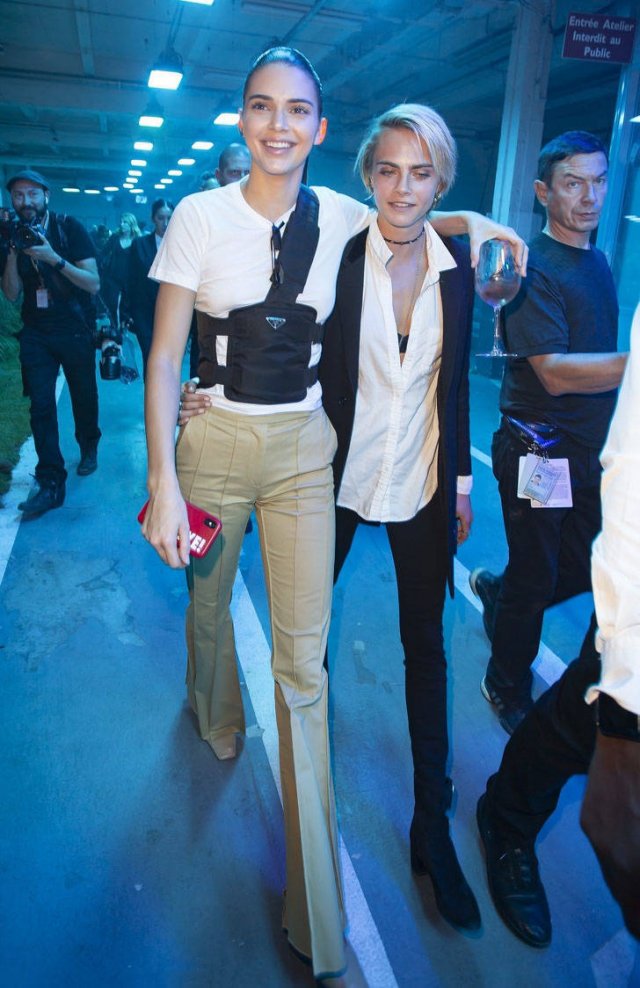 The Real Height Of Celebrities (21 pics) The Real Height Of Celebrities (21 pics)