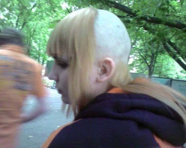 Awful Haircuts (24 pics)