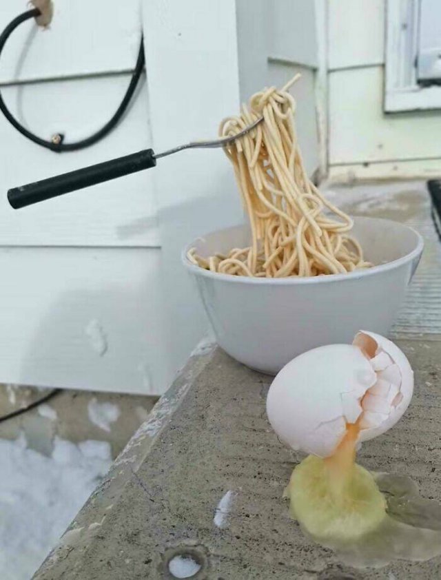 Canadians Share Photos Of Harsh Winter (15 pics) Canadians Share Photos Of Harsh Winter (15 pics)