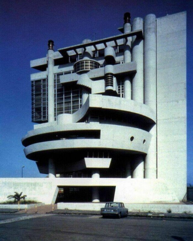 Brutal Architecture (15 pics)