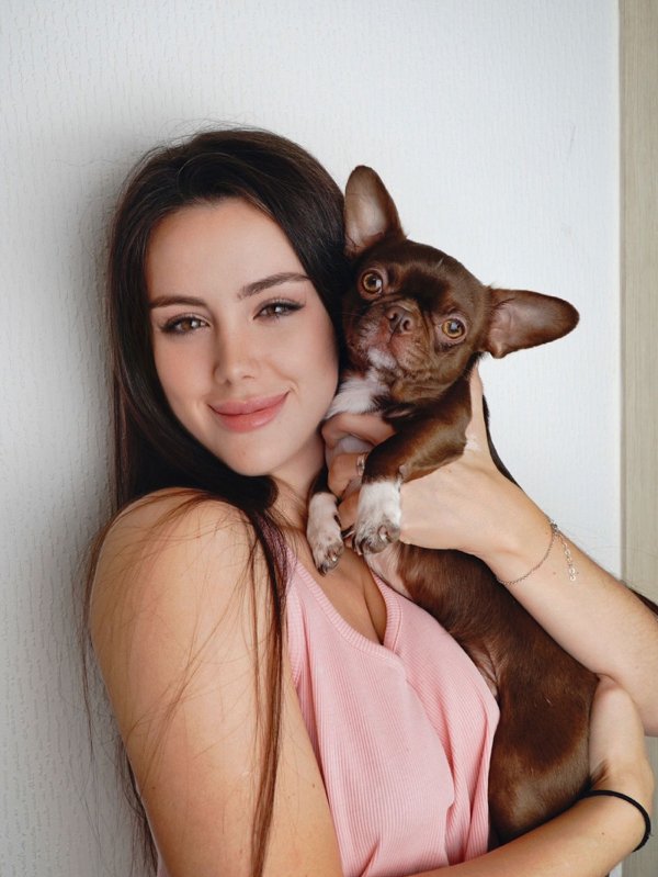 Girls With Puppies (31 pics)