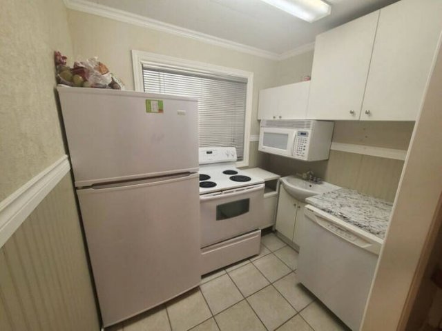 Failed Property Rental (24 pics)