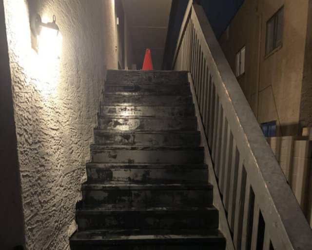 Failed Property Rental (24 pics)