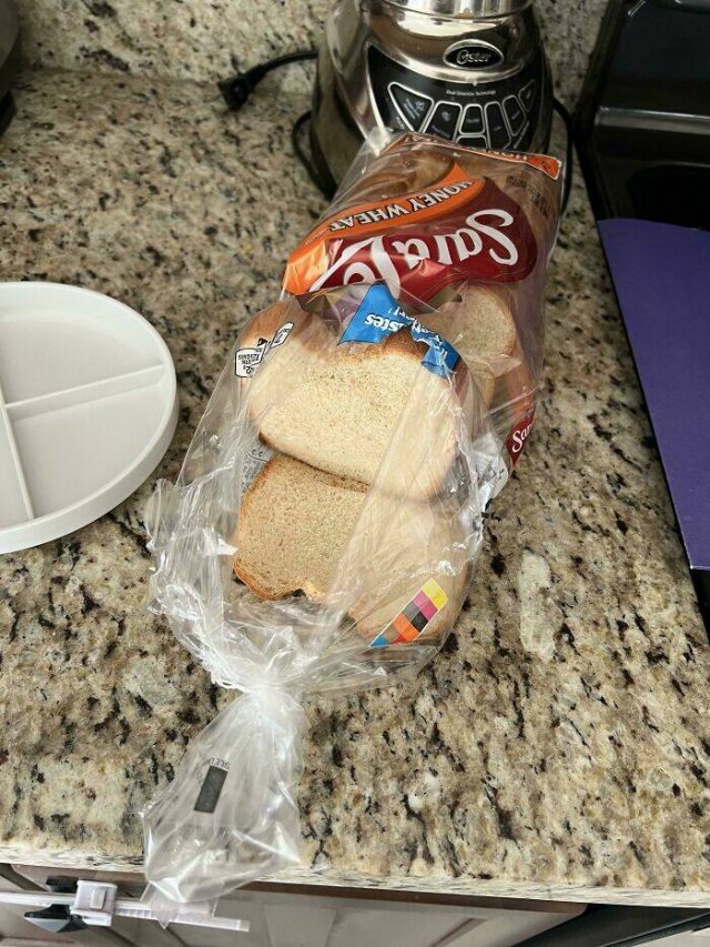 Annoying Habits Of Partners (27 pics)